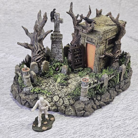 Hawthorne Halloween Village Universal Monsters Mummys Tomb COA 08225-003 Y2K Vtg - Picture 1 of 16